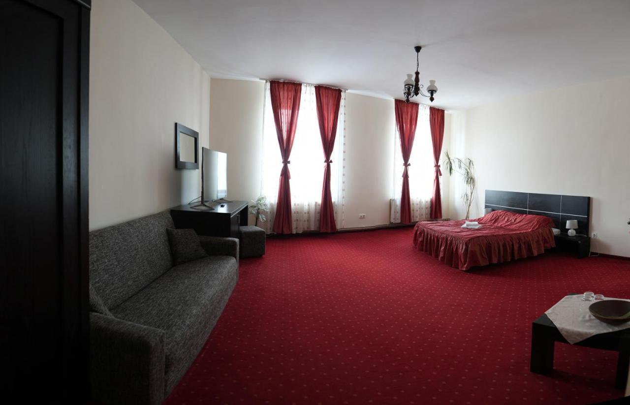 Hotel Rubin*** Gheorgheni  Esterno foto