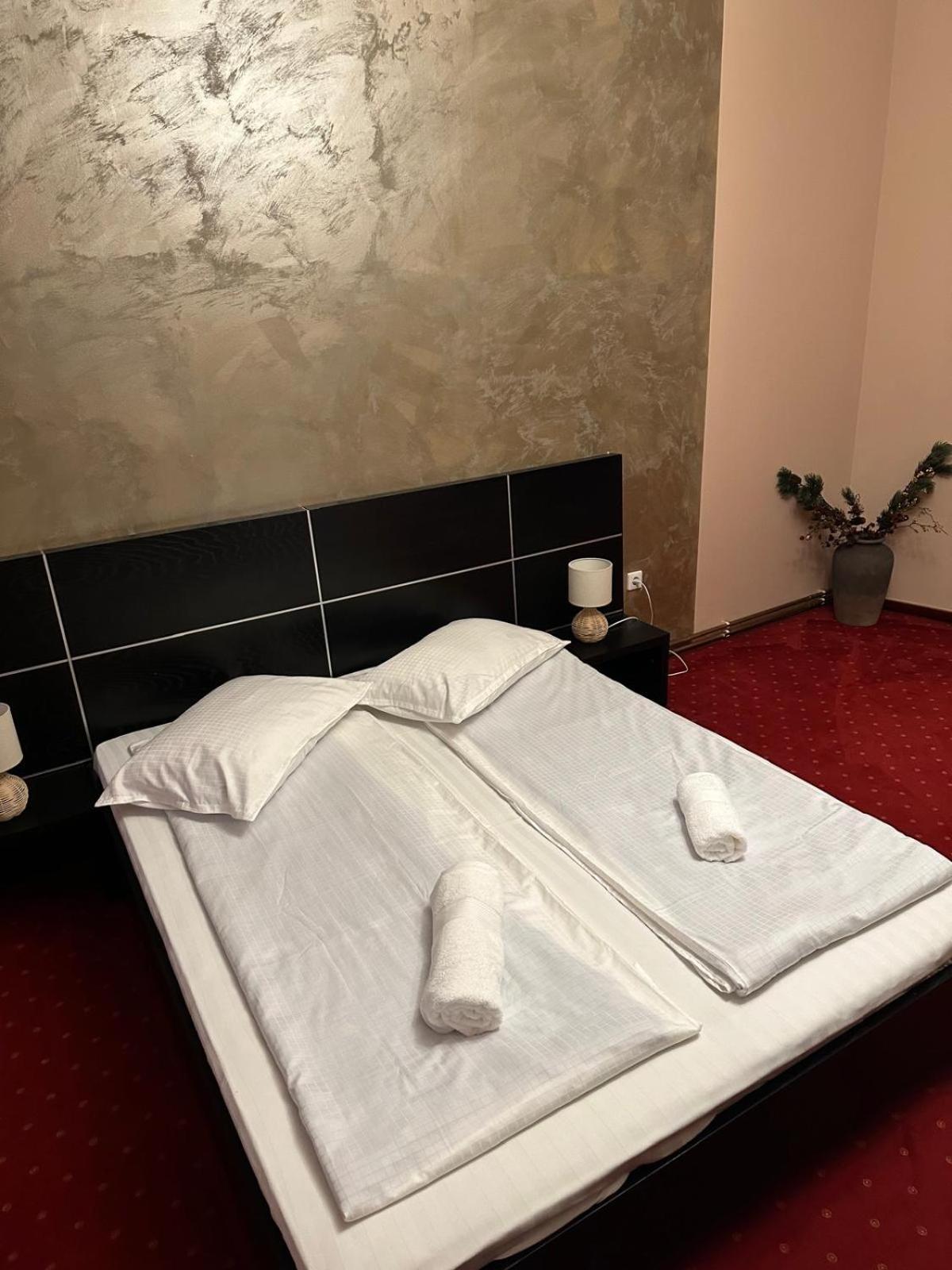 Hotel Rubin*** Gheorgheni  Esterno foto